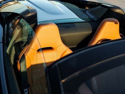 Used 2022 McLaren 720S Spider image 48