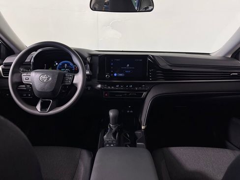 Certified 2025 Toyota Camry LE image 14