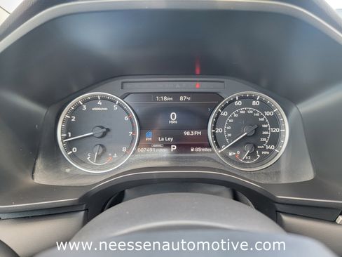 Used 2024 Mitsubishi Outlander ES image 19