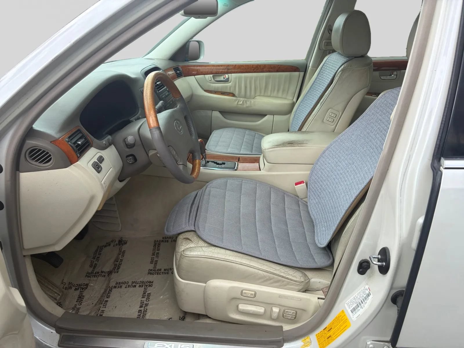 Used 2003 Lexus LS 430 RWD image 10