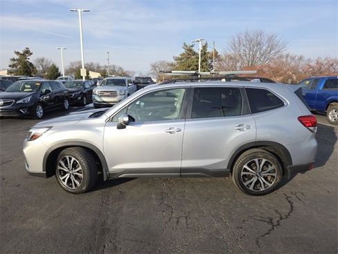 Used 2019 Subaru Forester Limited image 27