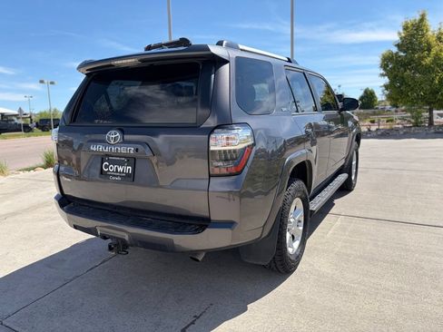 Used 2019 Toyota 4Runner SR5 Premium AWD/4WD image 39