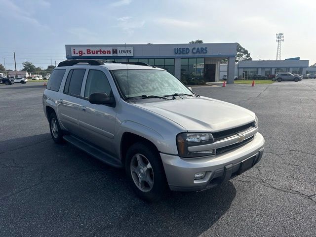 Used 2005 Chevrolet TrailBlazer LT w/ LT Package 1 AWD/4WD image 1