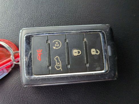 Certified 2021 Jeep Grand Cherokee L Laredo image 28