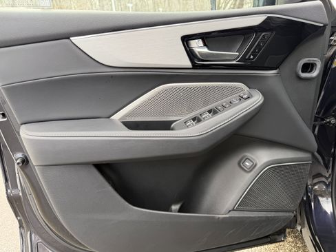 Used 2023 Acura MDX SH-AWD w/ Technology Package image 13