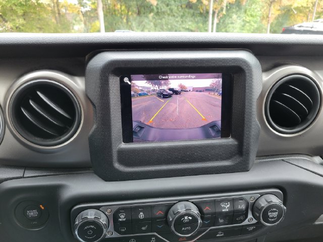 Used 2020 Jeep Gladiator Sport w/ Quick Order Package 24S AWD/4WD image 10