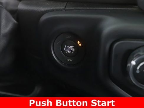 Used 2018 Jeep Wrangler Unlimited Sport S AWD/4WD image 21