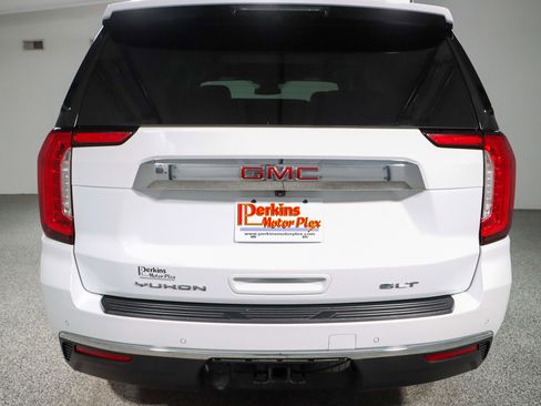 Used 2023 GMC Yukon SLT image 8