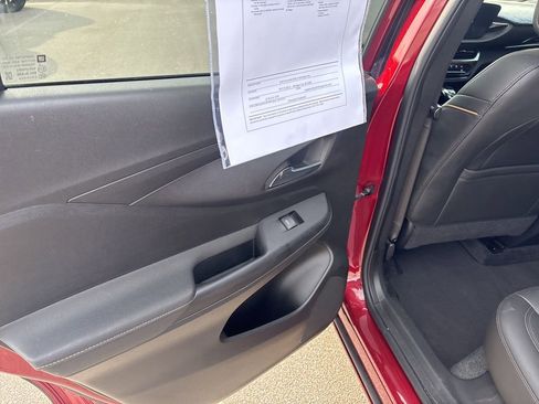 Used 2024 Buick Envista Avenir image 13