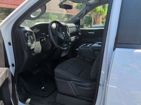 Used 2021 GMC Sierra 2500 4x4 Crew Cab w/ Convenience Package image 4