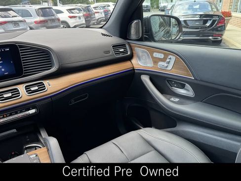 Certified 2024 Mercedes-Benz GLS 450 4MATIC image 17