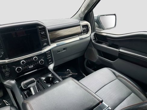 Used 2025 Ford F150 Lariat w/ Equipment Group 502A High image 24