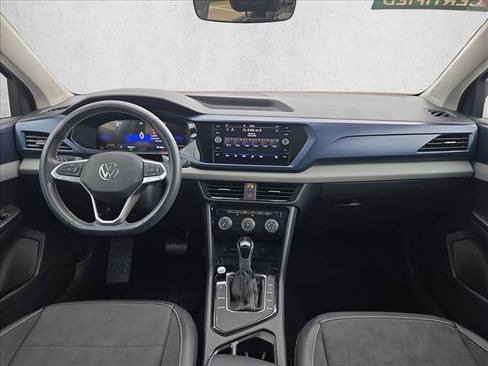 Used 2023 Volkswagen Taos SE w/ Panoramic Sunroof Package FWD image 19