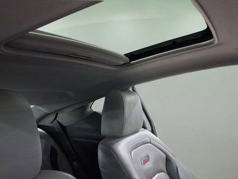 Used 2017 Chevrolet Camaro SS image 17