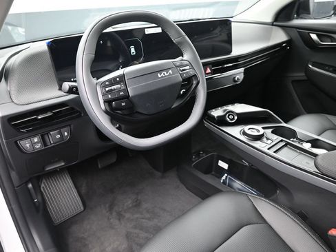 New 2026 Kia EV6 Wind AWD/4WD image 13