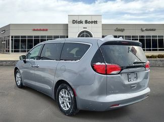 Used 2017 Chrysler Pacifica Touring video 3