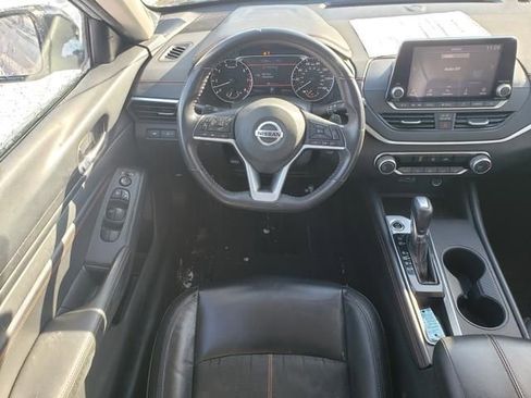 Used 2022 Nissan Altima 2.5 SR FWD image 23