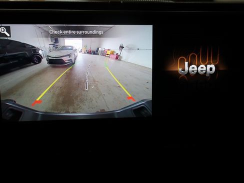 Used 2024 Jeep Gladiator Sport image 22