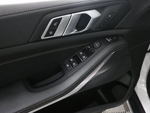 Used 2023 BMW X5 xDrive40i w/ Premium Package image 7