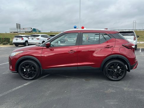 Used 2024 Nissan Kicks SV image 5