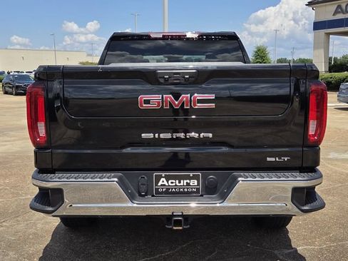 Used 2025 GMC Sierra 1500 SLT AWD/4WD image 4