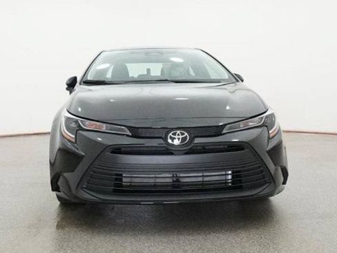 New 2026 Toyota Corolla LE FWD image 35