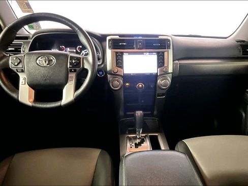 Used 2020 Toyota 4Runner SR5 Premium RWD image 11
