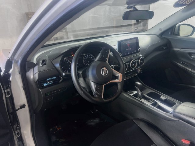 Used 2021 Nissan Sentra SV FWD image 11