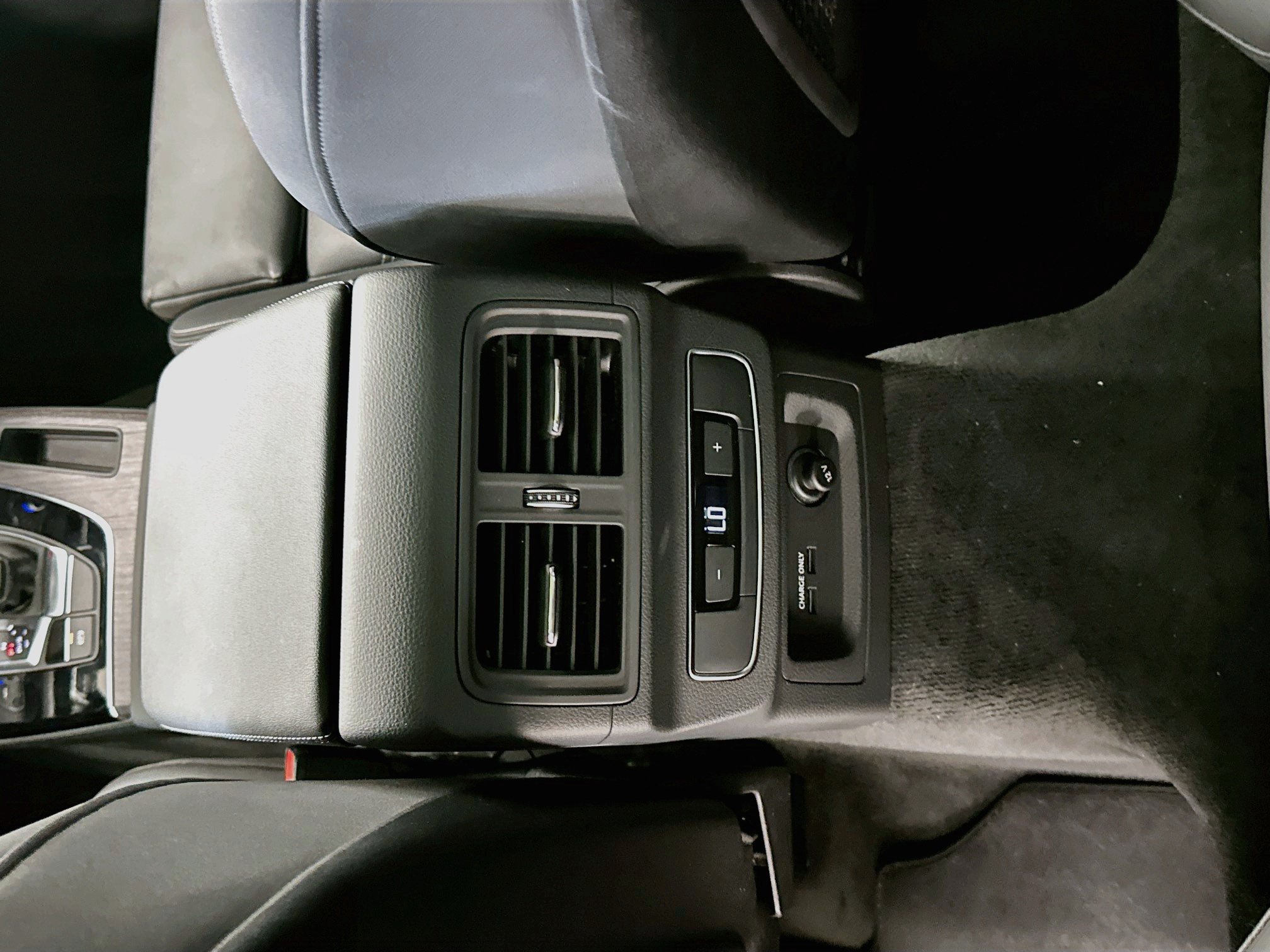 Used 2024 Audi Q5 2.0T Premium w/ Convenience Package AWD/4WD image 28