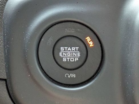 Used 2023 Jeep Wrangler Unlimited Sahara AWD/4WD image 35