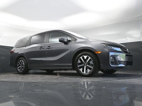 Certified 2025 Honda Odyssey EX-L image 27