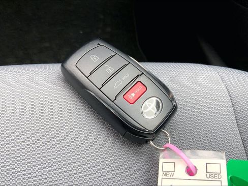 Used 2026 Toyota Corolla SE image 13