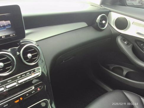 Used 2017 Mercedes-Benz GLC 300 4MATIC image 12