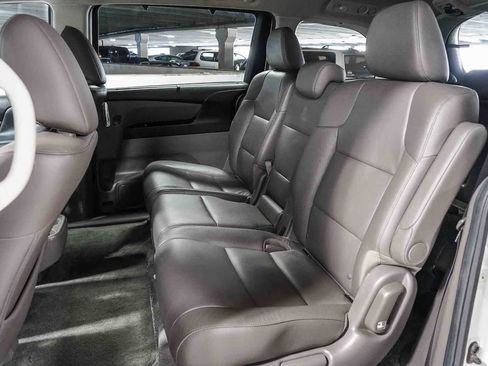 Used 2015 Honda Odyssey Touring image 19