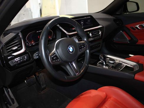 Certified 2022 BMW Z4 M40i w/ Premium Package image 14