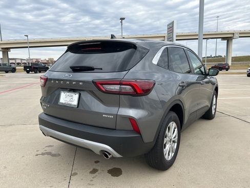 Used 2024 Ford Escape Active w/ Tech Pack #1 image 13