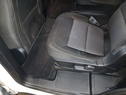 Used 2023 Ford Explorer XLT image 43