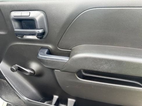 Used 2018 Chevrolet Silverado 1500 W/T RWD image 27