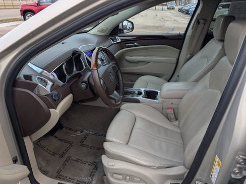 Used 2011 Cadillac SRX Luxury image 12