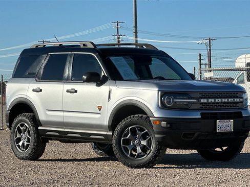 Used 2021 Ford Bronco Sport Badlands image 2