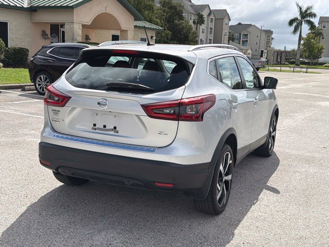 Used 2022 Nissan Rogue Sport SL FWD image 5