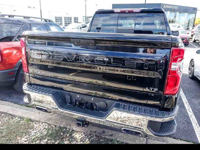 Used 2019 Chevrolet Silverado 1500 LTZ w/ LTZ Plus Package AWD/4WD image 5