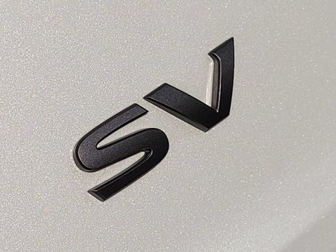 Used 2024 Nissan Rogue SV FWD image 13
