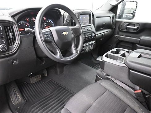 Used 2024 Chevrolet Silverado 2500 Custom w/ Custom Value Package image 13