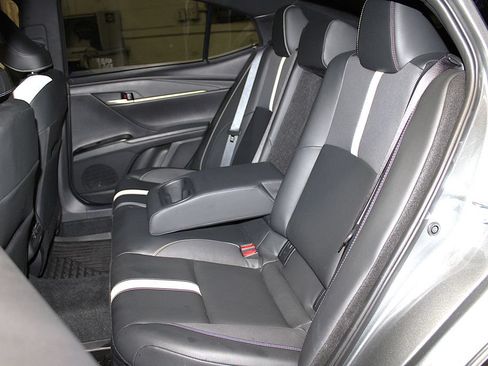 Used 2025 Toyota Camry SE w/ Convenience Package AWD/4WD image 23