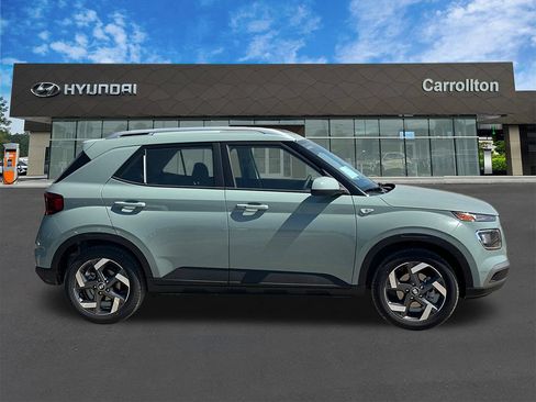 New 2026 Hyundai Venue SEL FWD image 5