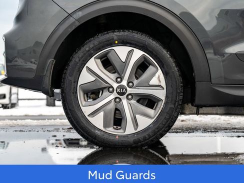 Used 2021 Kia Niro EX w/ Cold Weather Package image 9