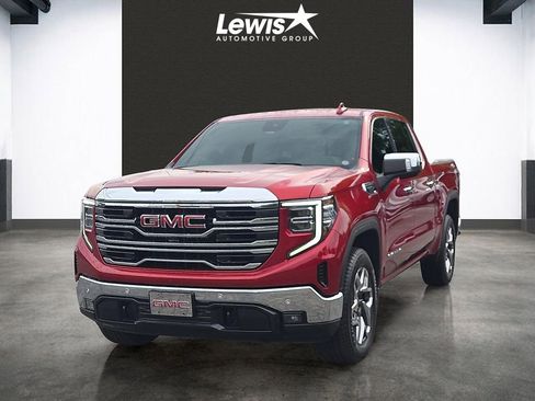 Used 2022 GMC Sierra 1500 SLT w/ SLT Premium Plus Package AWD/4WD image 1
