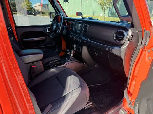 Used 2019 Jeep Wrangler Unlimited Sport S image 14