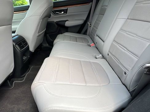 Used 2020 Honda CR-V Touring image 18